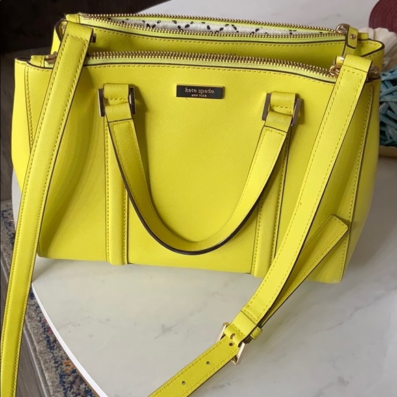 kate spade Handbags - Kate spade purse